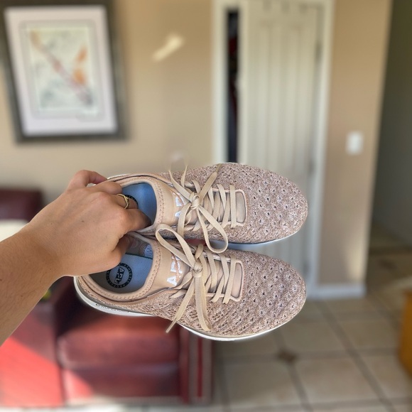 Lululemon APL Techloom Phantom Sneakers - Picture 3 of 6